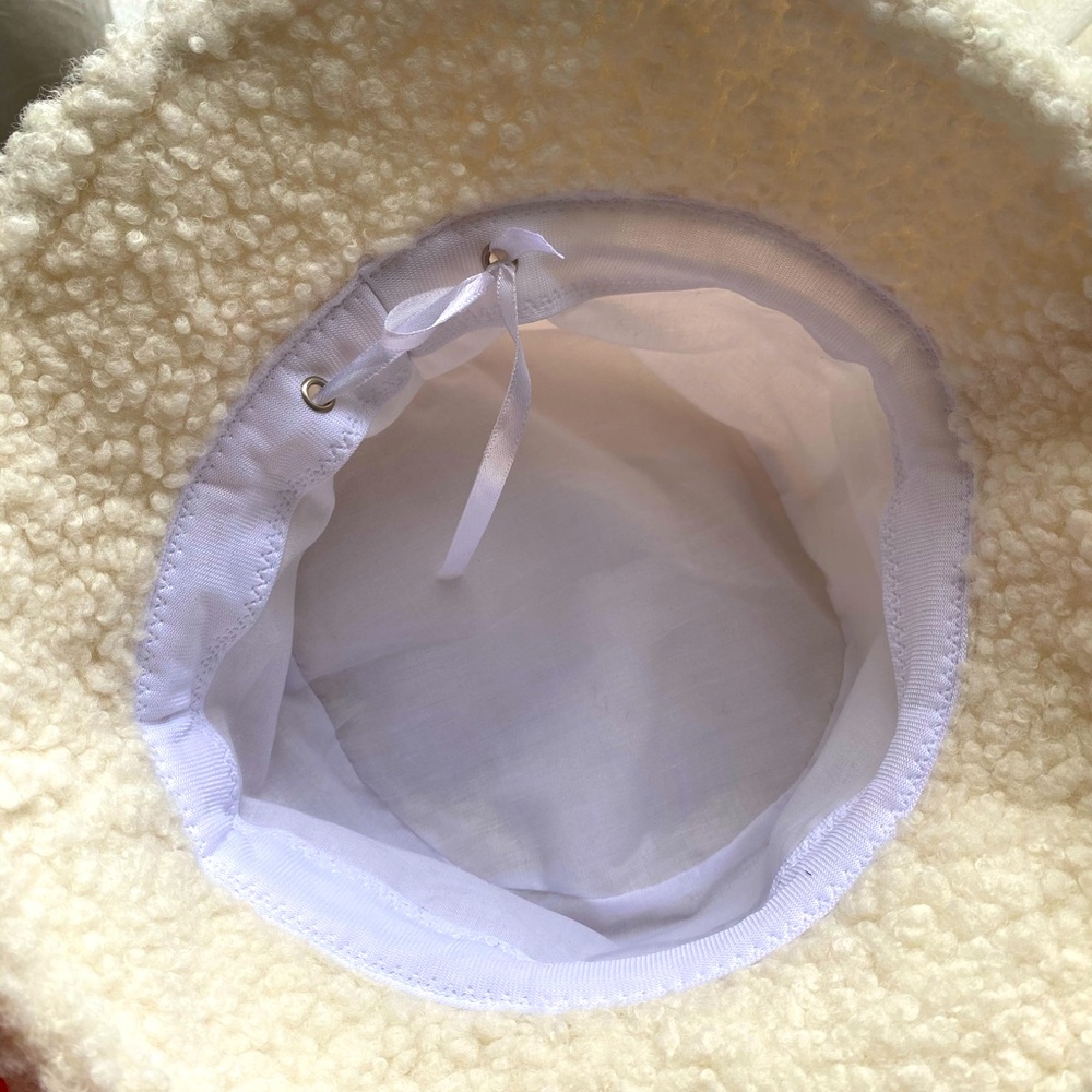 Hat - Picture 3 of 3